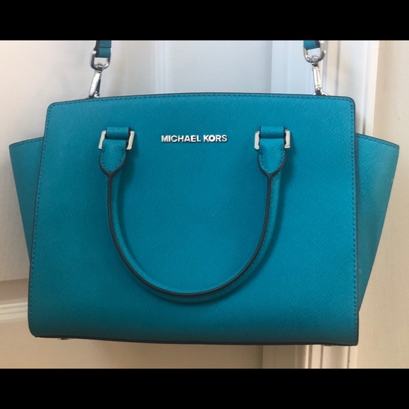 Michael Kors Selma Medium Satchel Bag - Picture 3 of 8